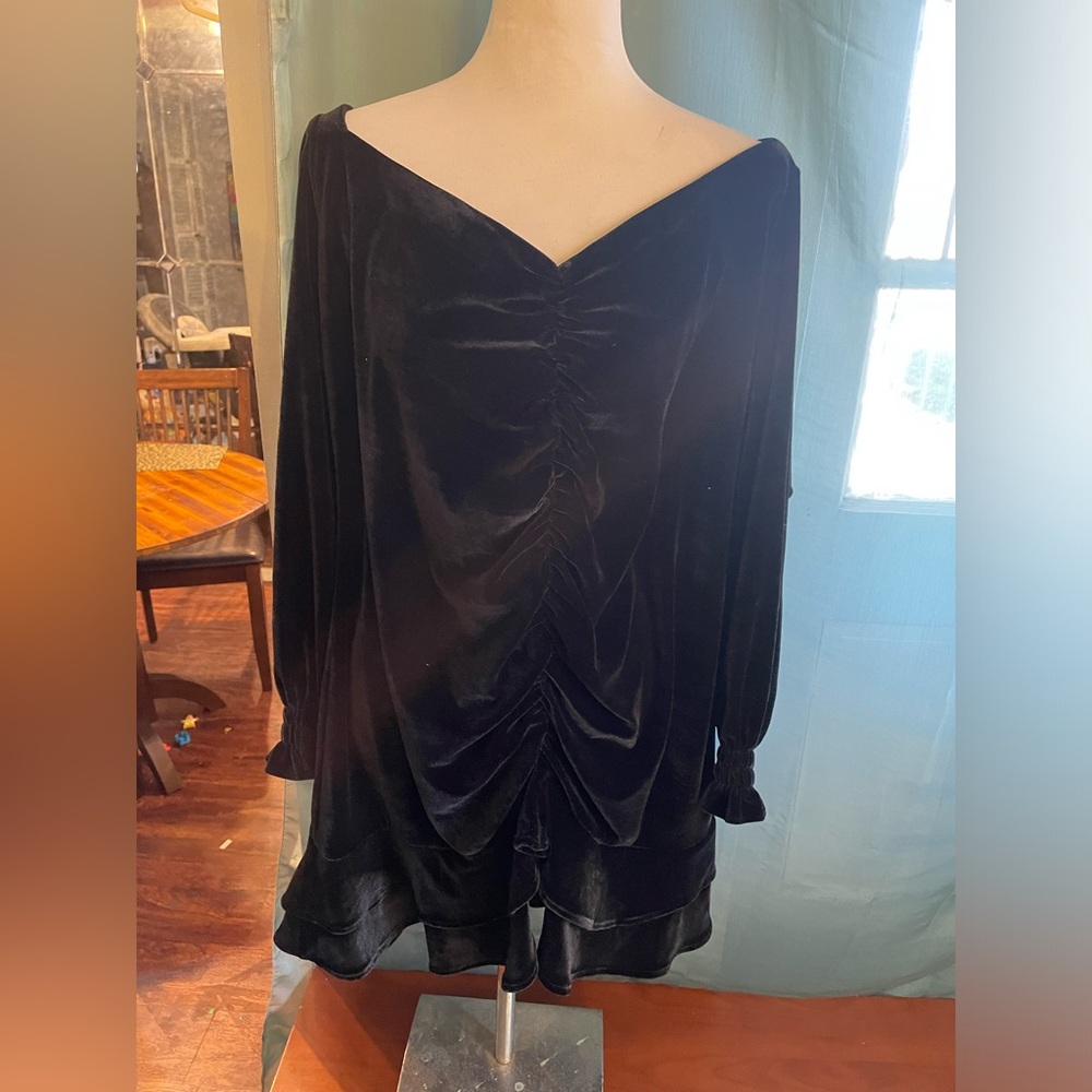 H&M Rouched Black Velvet Knee Length Dress size 2X
